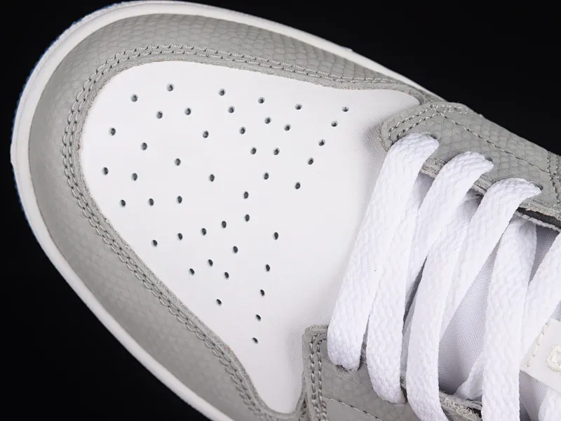All categories Air Jordan Jordan series basketball shoes Air Jordan 1 Low G version pure original Air Jordan 1 Low "True Blue" AJ1 Joe 1 burst white and blue color low-top basketball shoes DM1199-140